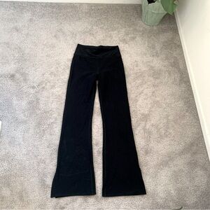 A&F SPLIT HEM YOGA PANTS